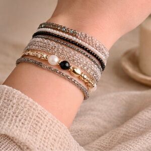 10 Stackable Stretchy Bohemian Black & Gold Bead Bracelets Set • NEW • NO TAGS
